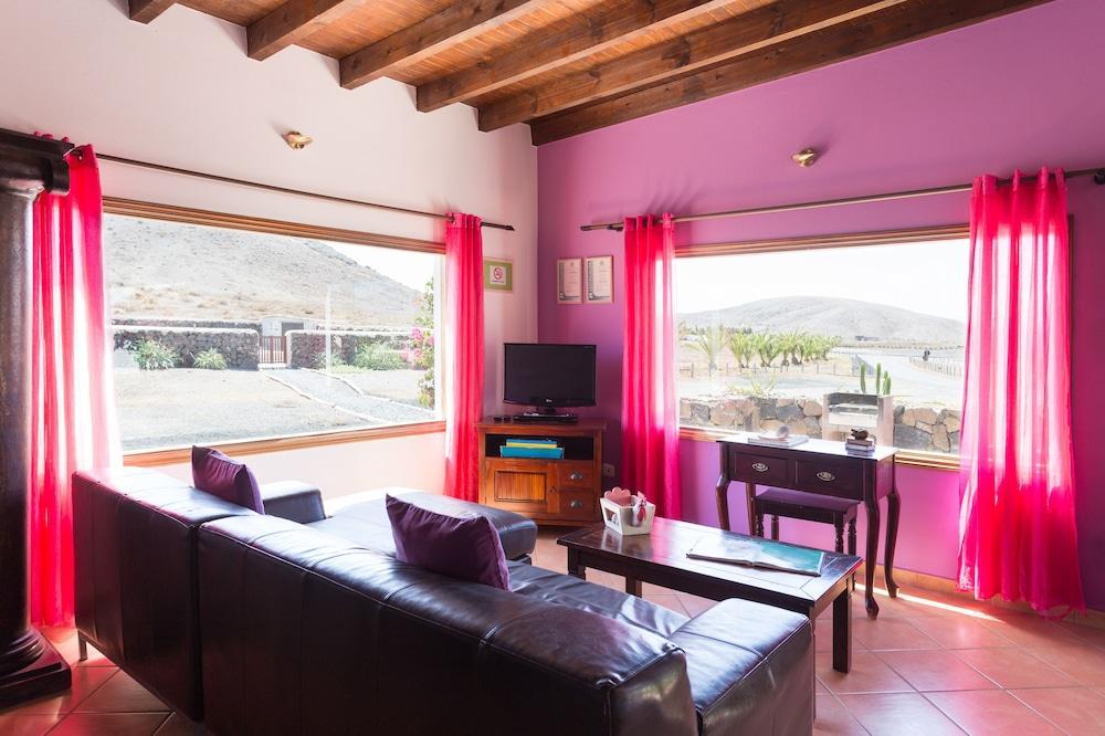 Casa Pilar, Aurora Y Tarabilla En Finca Ecologica Teguitar 外观 照片